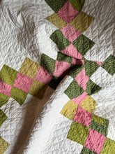 Load image into Gallery viewer, 1930s Olive & Rose Double Irish Chain