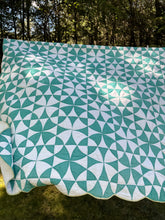 Load image into Gallery viewer, 1930s winding way quilt