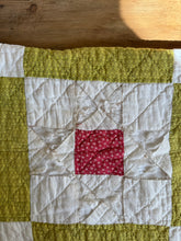 Load image into Gallery viewer, scrappy ohio star quilt