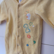 Load image into Gallery viewer, vintage carters yellow onesie - 8-12.5lbs
