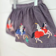 Load image into Gallery viewer, Mini Boden Corduroy Horse Skirt - Size 3-4 Years
