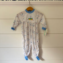 Load image into Gallery viewer, vintage tiny toes puppy onesie - 18-24lbs
