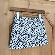 Load image into Gallery viewer, Mini Boden Polka Dot Skirt - Size 5-6 Years
