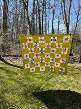 Load image into Gallery viewer, scrappy ohio star quilt
