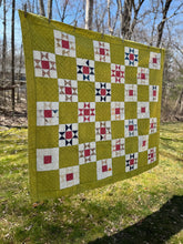Load image into Gallery viewer, scrappy ohio star quilt
