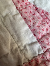 Load image into Gallery viewer, calico sun ray’s quilt
