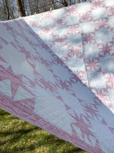 Load image into Gallery viewer, calico sun ray’s quilt
