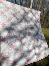 Load image into Gallery viewer, calico sun ray’s quilt
