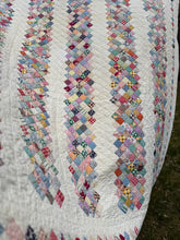 Load image into Gallery viewer, feedsack chain quilt
