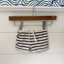 Load image into Gallery viewer, crewcuts girls shorts - 6-12 mos

