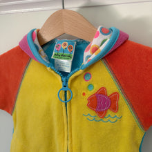 Load image into Gallery viewer, vintage baby buns beach coverup 12m
