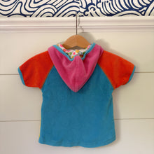 Load image into Gallery viewer, vintage baby buns beach coverup 12m
