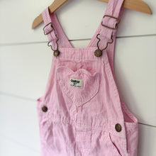 Load image into Gallery viewer, oshkosh heart overalls, 3T
