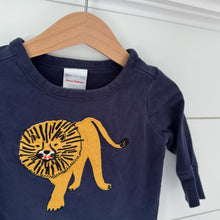 Load image into Gallery viewer, hanna andersson lion shirt 12-18 mos
