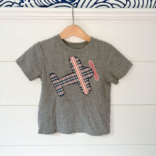 Load image into Gallery viewer, Boys Applique Airplane T-Shirt - Size 3T
