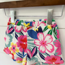 Load image into Gallery viewer, Mini Boden Girls Terrycloth Floral Shorts - Size 6 Years
