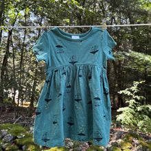 Load image into Gallery viewer, Hanna Andersson Hedgehog Dress - Size 18-24 Months
